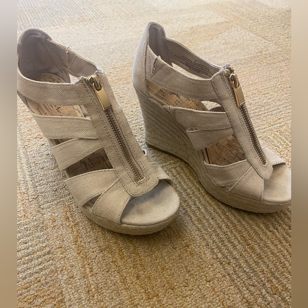 Merona beige wedges, size 8